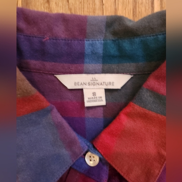 LL Bean Signature Lightweight Women's Button-Up Flannel Size 8 100% Cotton - Picture 3 of 6